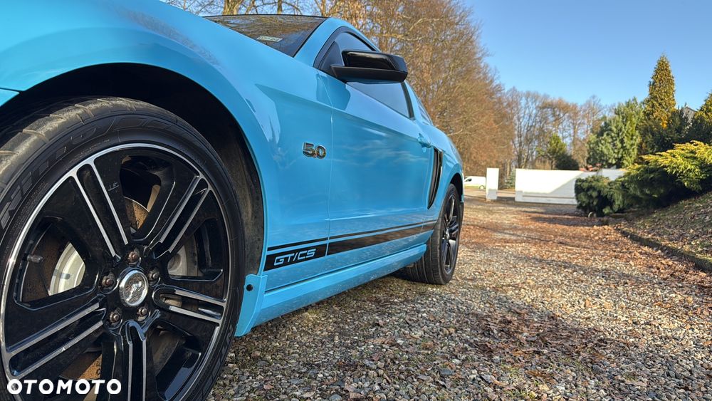 Ford Mustang 5.0 V8 GT - 12