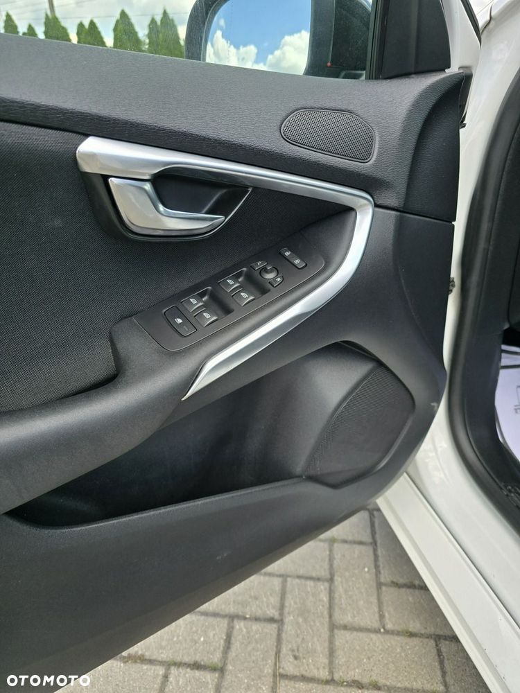 Volvo V40 - 17