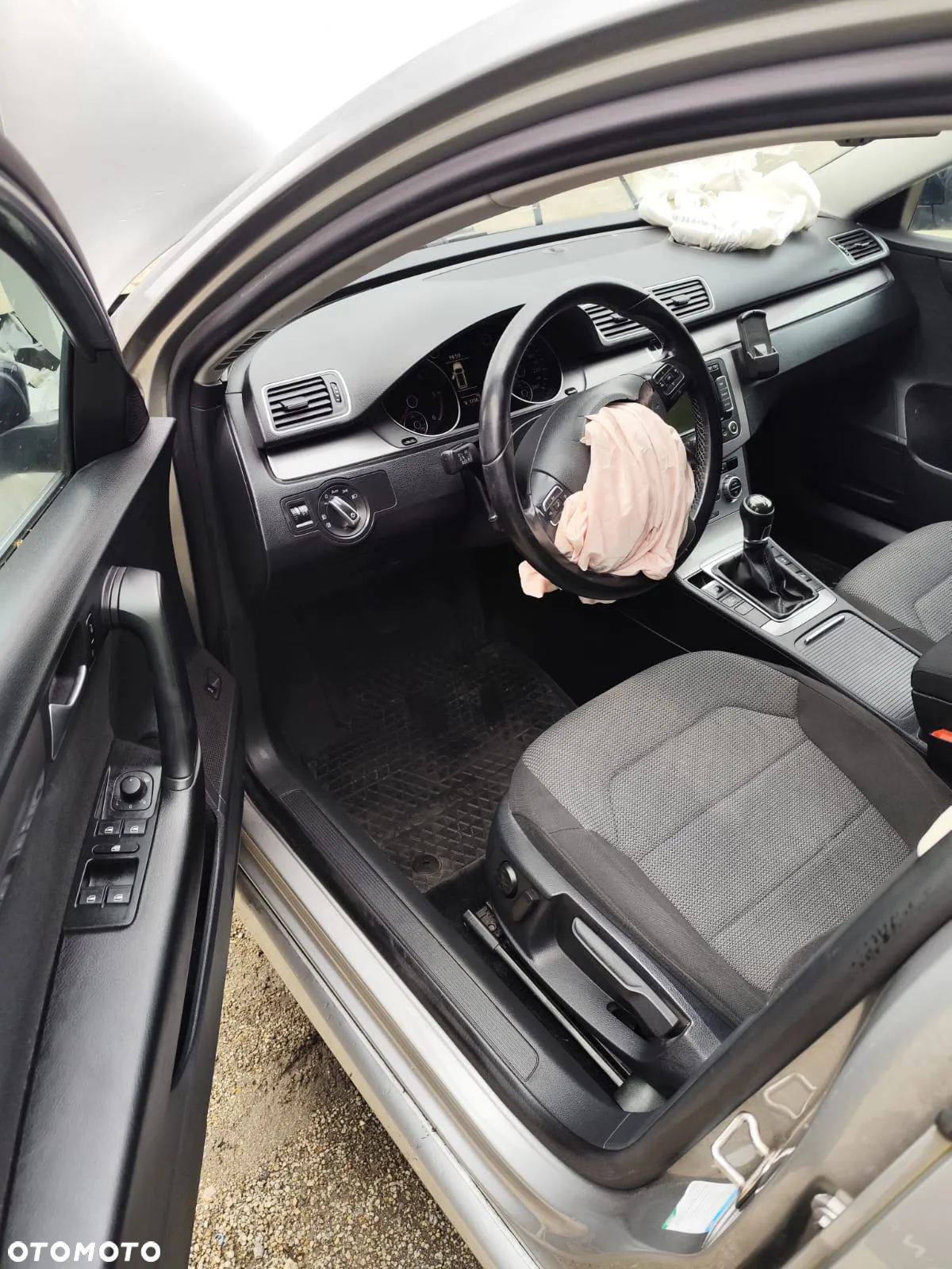 Volkswagen Passat - 13