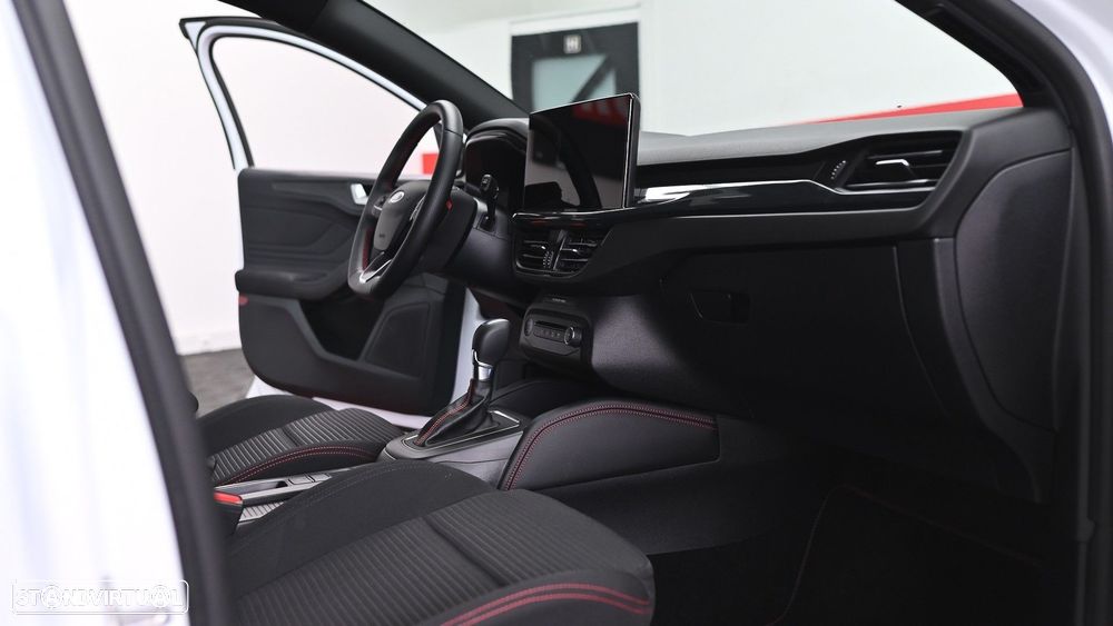 Ford Focus 1.0 EcoBoost MHEV ST-Line X Aut. - 33