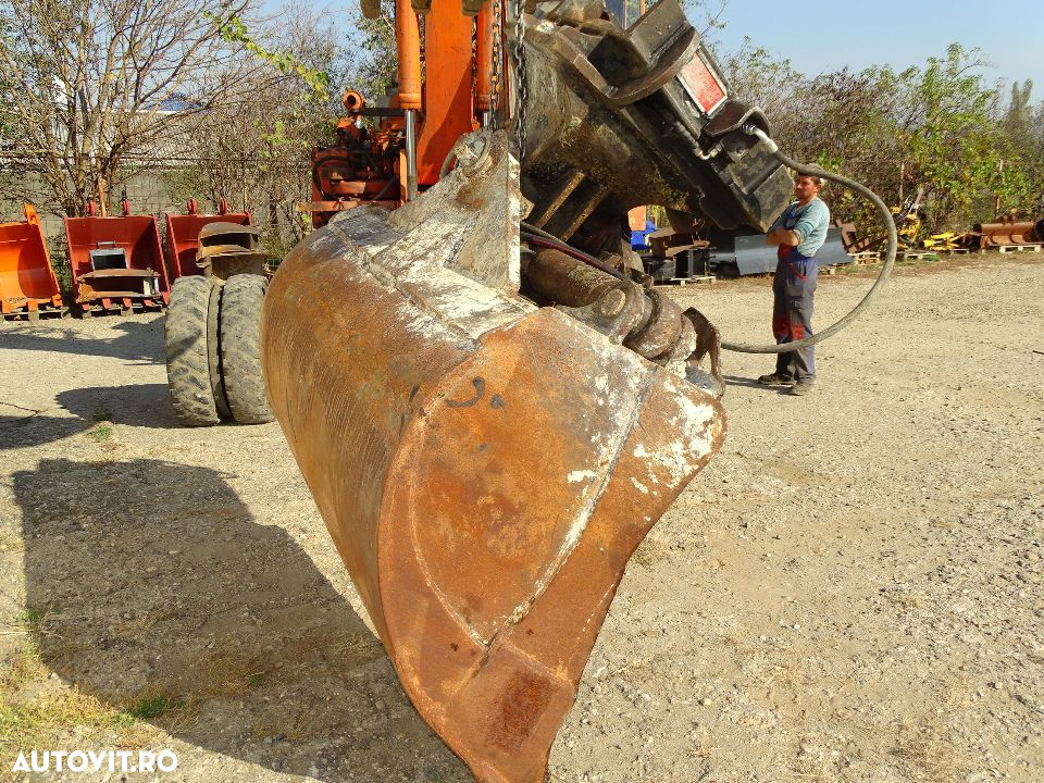 Cupa taluz cu inclinatie actionare hidraulica pt. excavatoare - 4