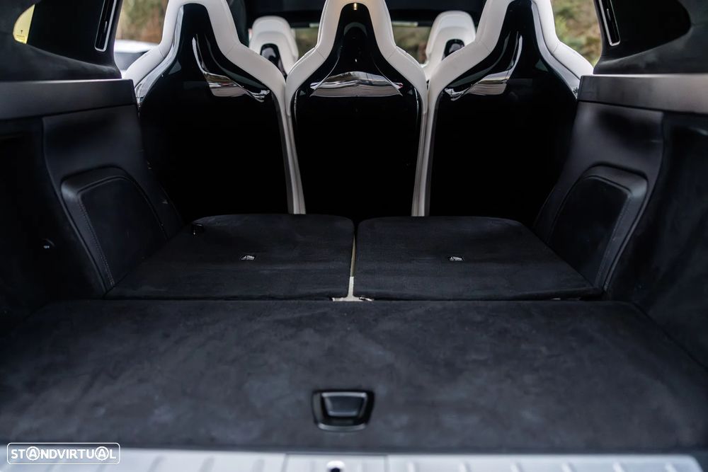 Tesla Model X P100D - 31