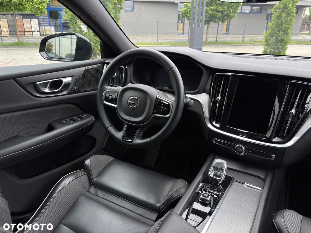 Volvo S60 B5 B Ultimate Dark - 19