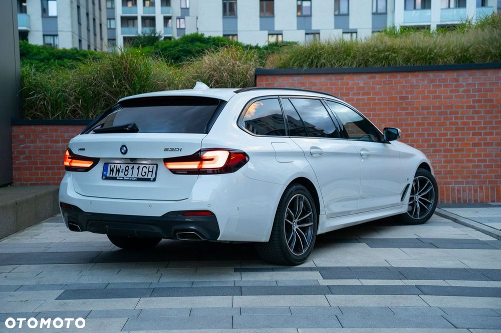 BMW Seria 5 530i xDrive mHEV M Sport sport - 3