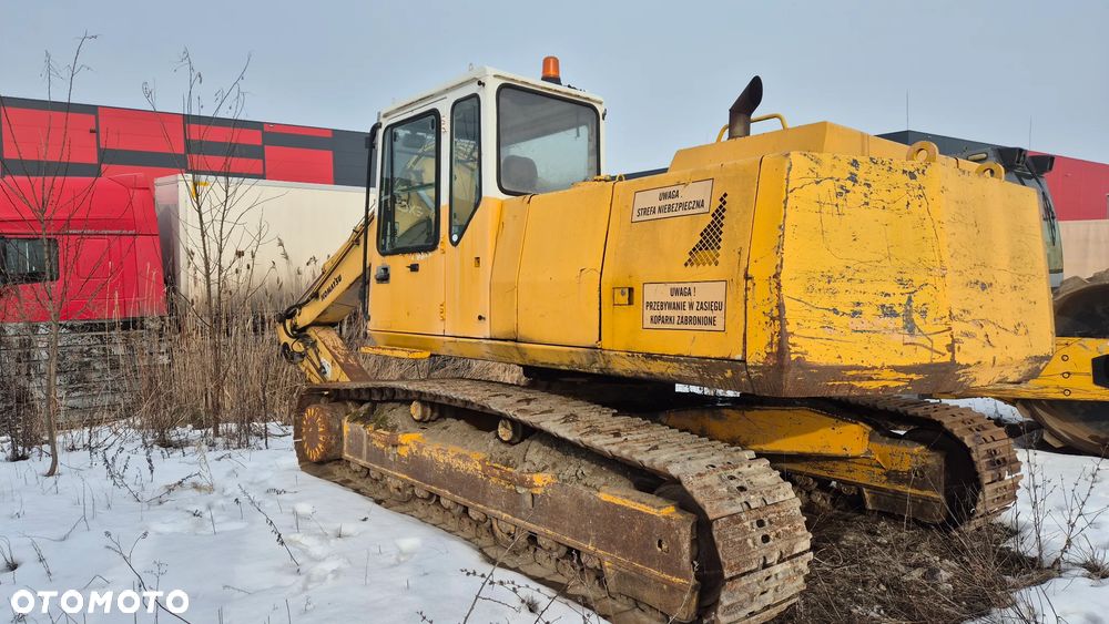 Komatsu PC210-5K - 16