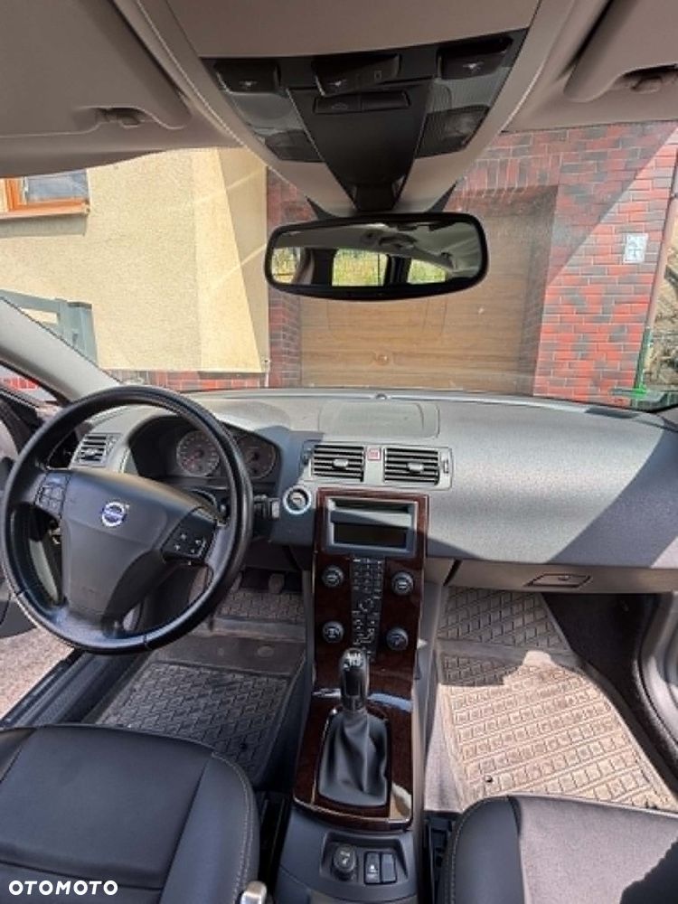 Volvo V50 2.0D Momentum - 10