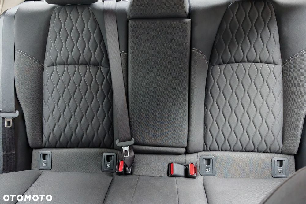 Toyota Corolla 1.8 Hybrid Comfort - 34