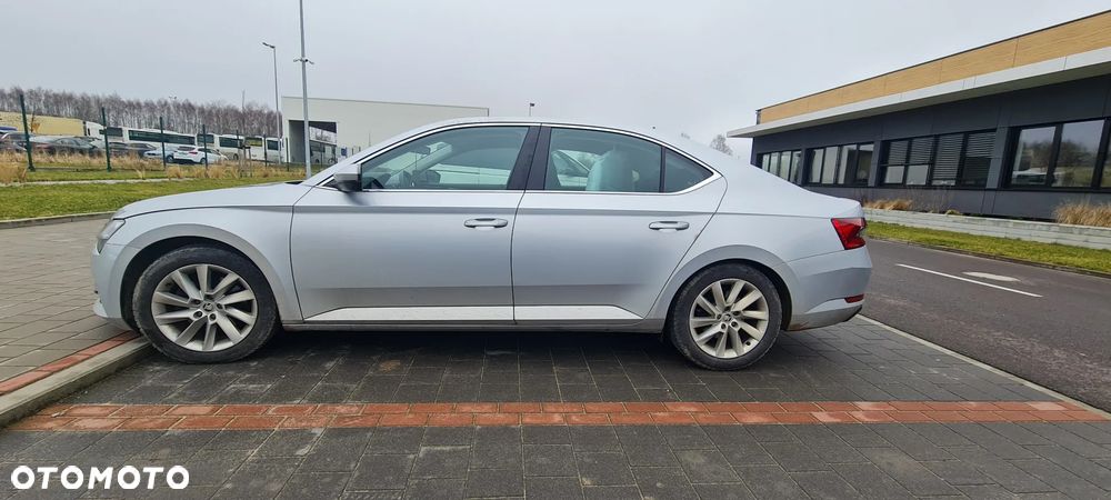 Skoda Superb 1.5 TSI Ambition - 2