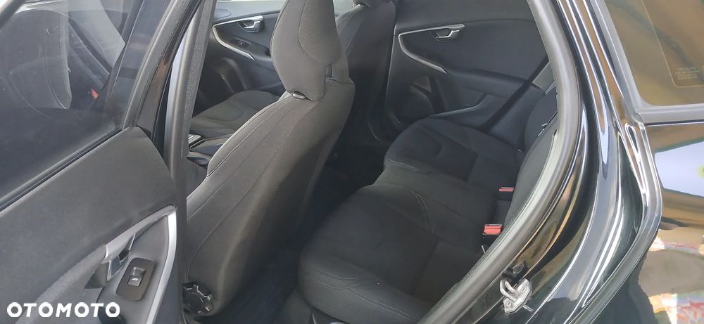 Volvo V40 T2 Geartronic Kinetic - 8