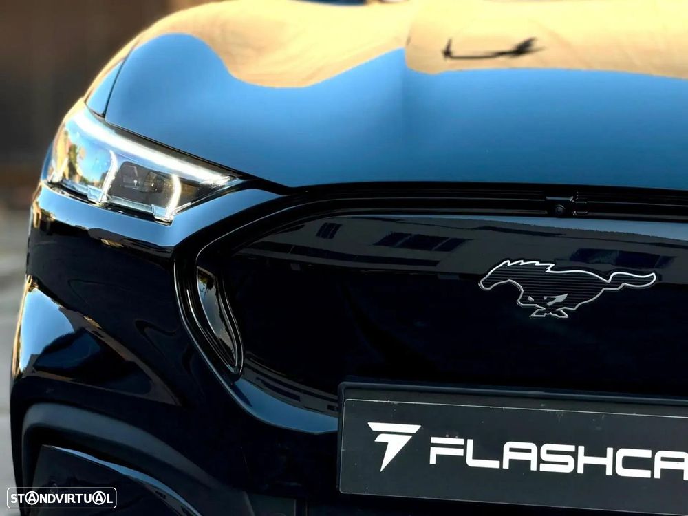 Ford Mustang Mach-E - 36