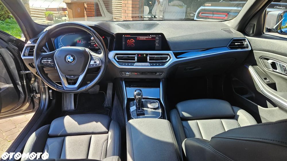 BMW Seria 3 330i xDrive M Sport sport - 29
