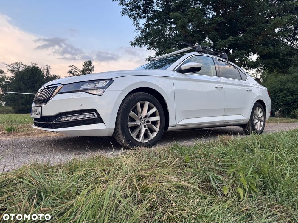 Skoda Superb 2.0 TDI SCR 4x4 Style DSG - 16