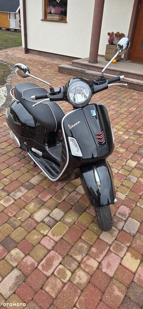 Piaggio Vespa - 2