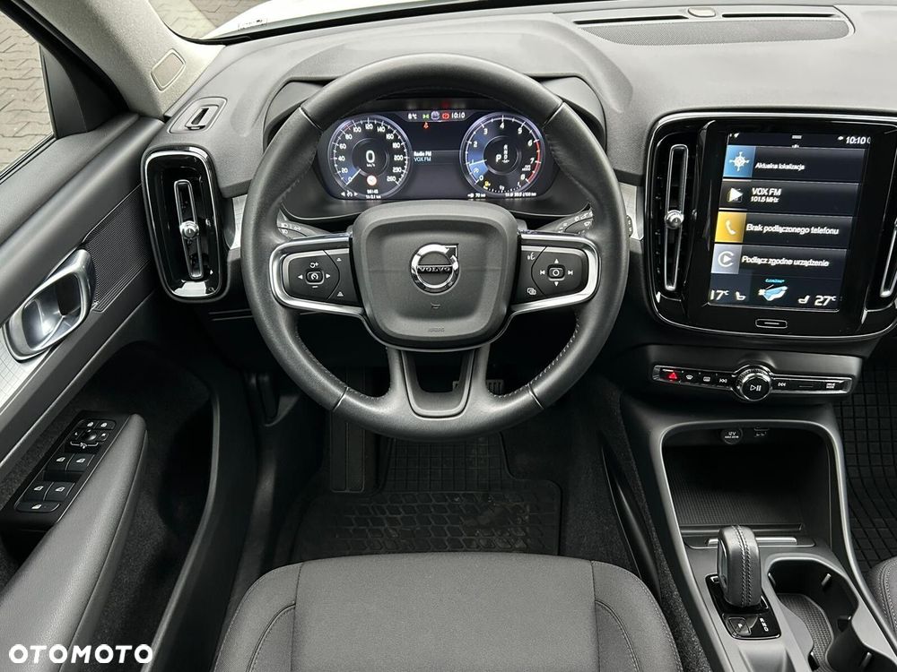 Volvo XC 40 T3 Momentum Pro - 5