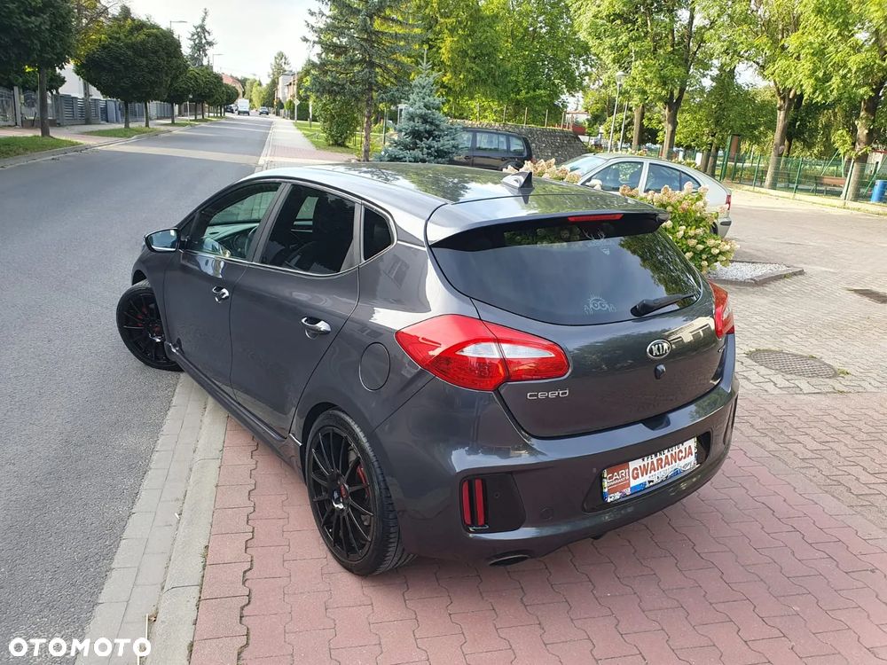 Kia Ceed 1.6 T-GDI GT XL - 19