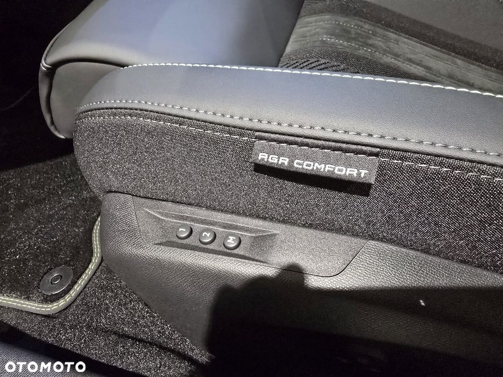 Peugeot 408 1.2 PureTech mHEV GT S&S e-DSC6 - 17