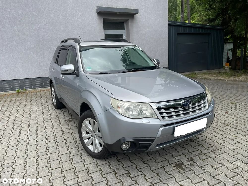 Subaru Forester 2.0X Exclusive - 36