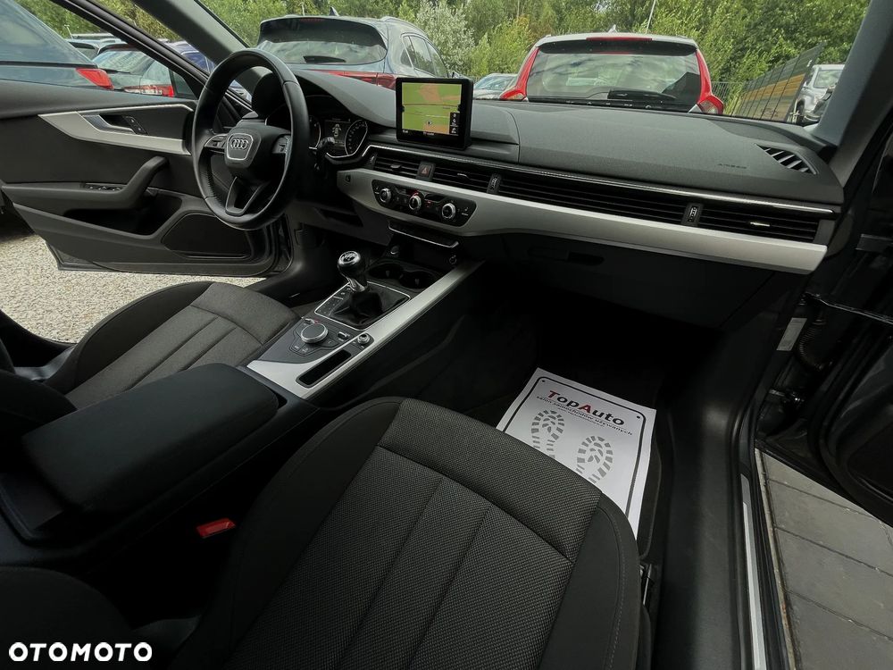 Audi A4 Avant 2.0 TFSI ultra Sport - 16