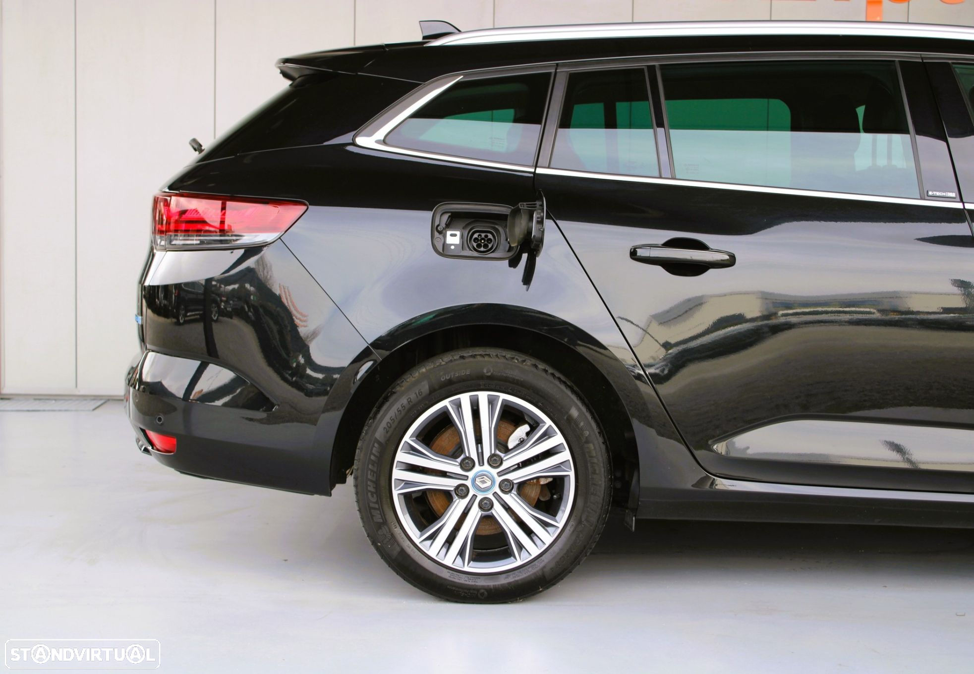 Renault Mégane Sport Tourer 1.6 E-Tech Plug-In Intens - 32