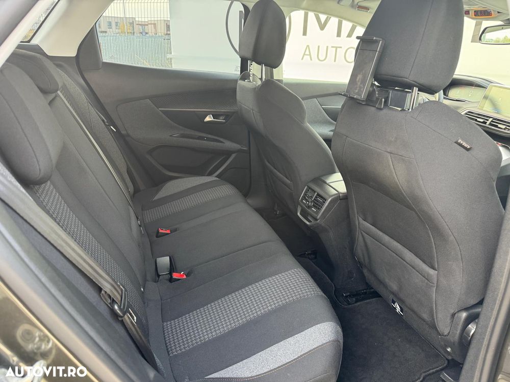 Peugeot 3008 1.5 BlueHDI S&S EAT8 Active - 12