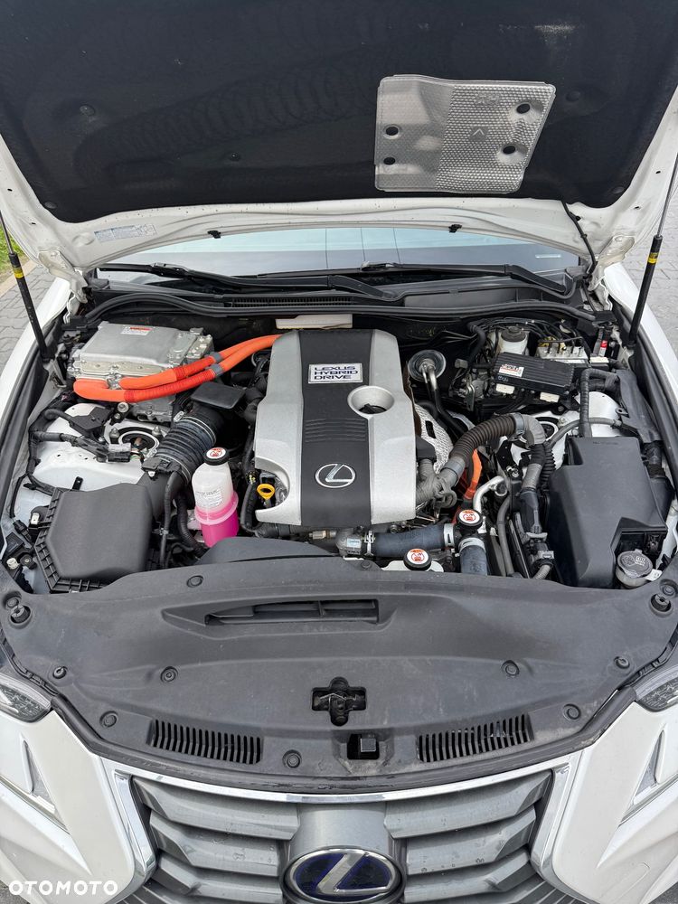 Lexus IS - 9