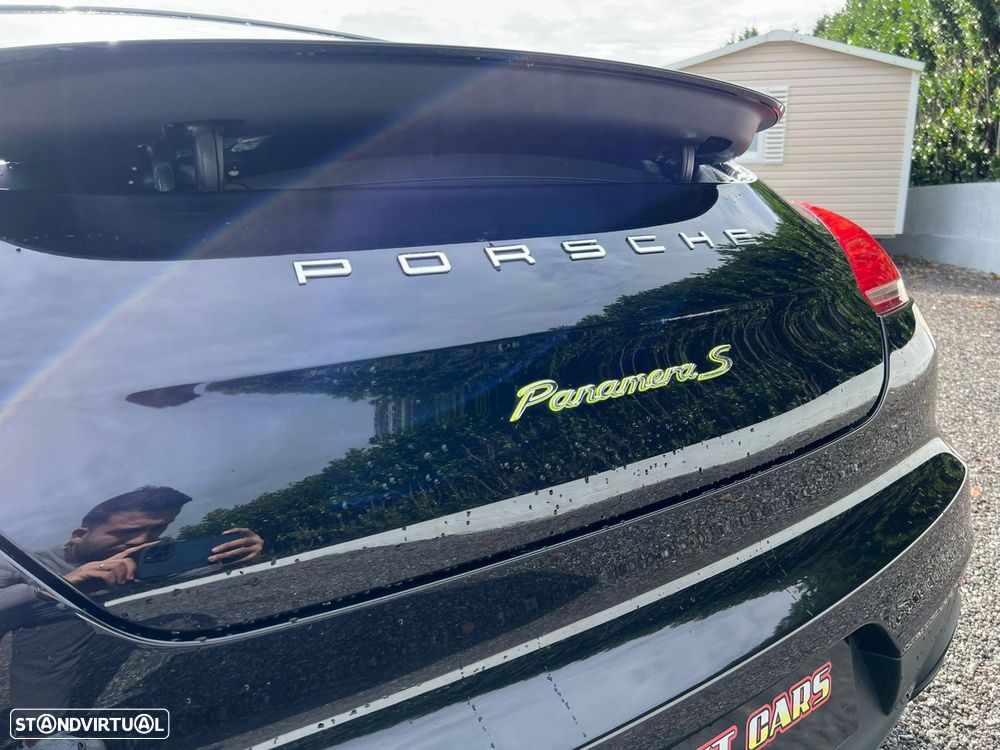 Porsche Panamera - 26