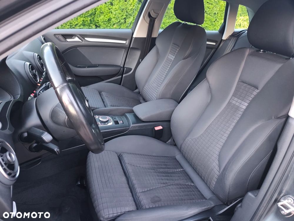 Audi A3 Sportback 2.0 TDI Ambiente - 10