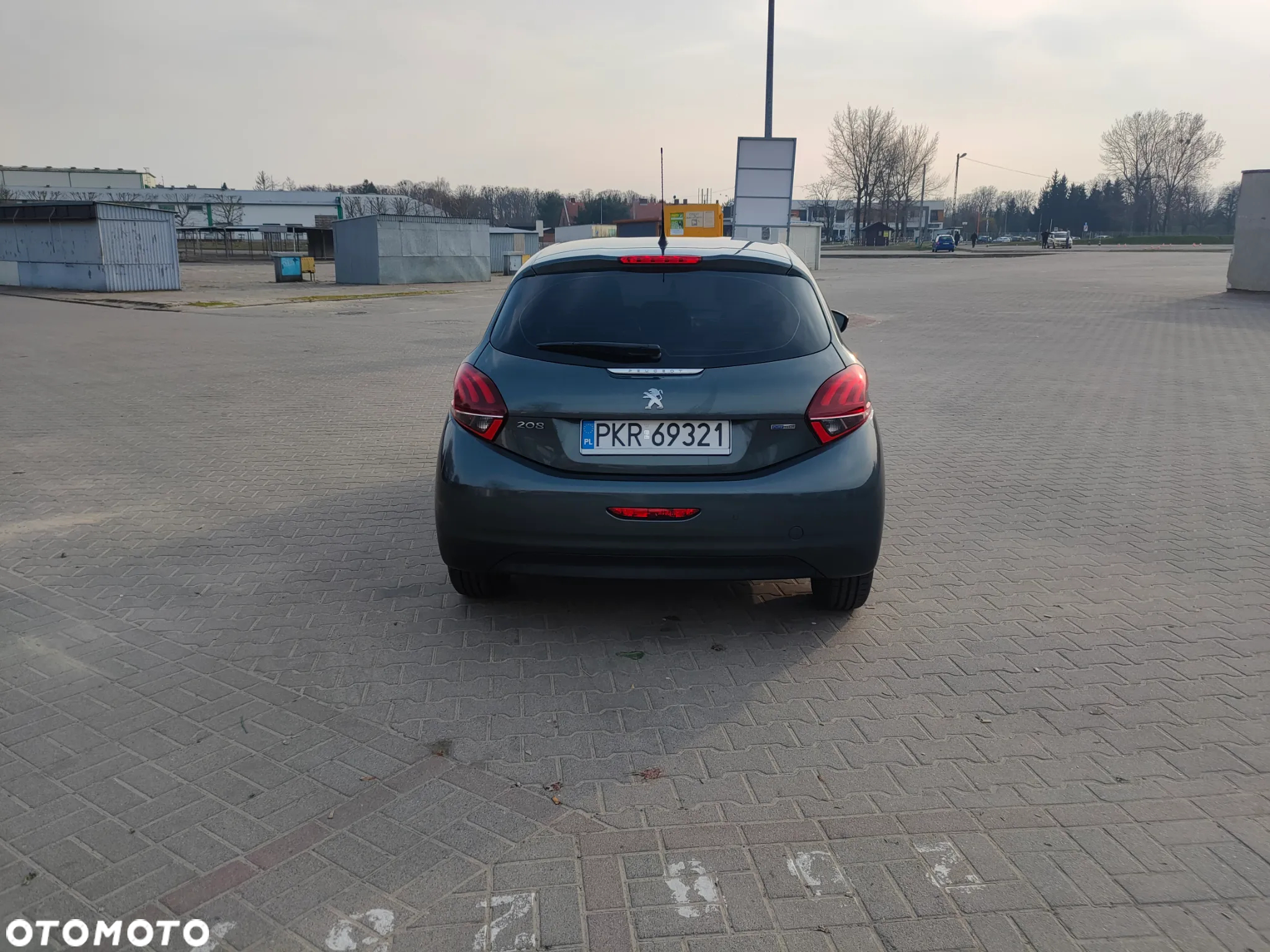 Peugeot 208 1.2 PureTech Active - 7
