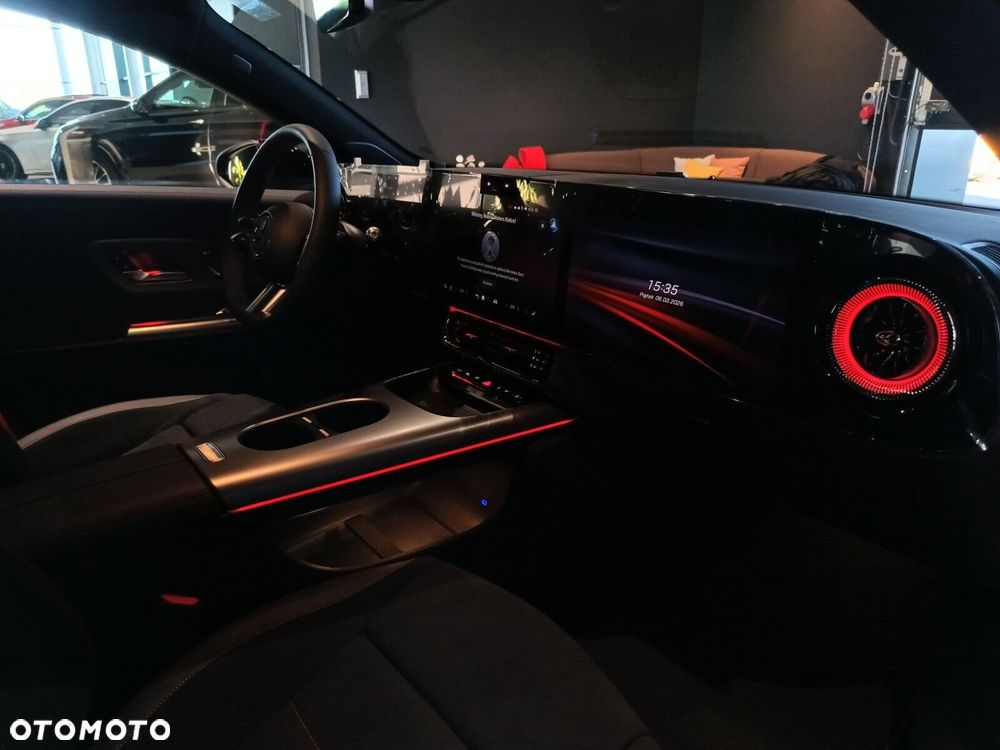 Mercedes-Benz CLA - 23