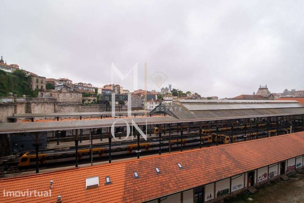 Prédio no centro Histórico do Porto com projeto aprovado - Grande imagem: 4/43