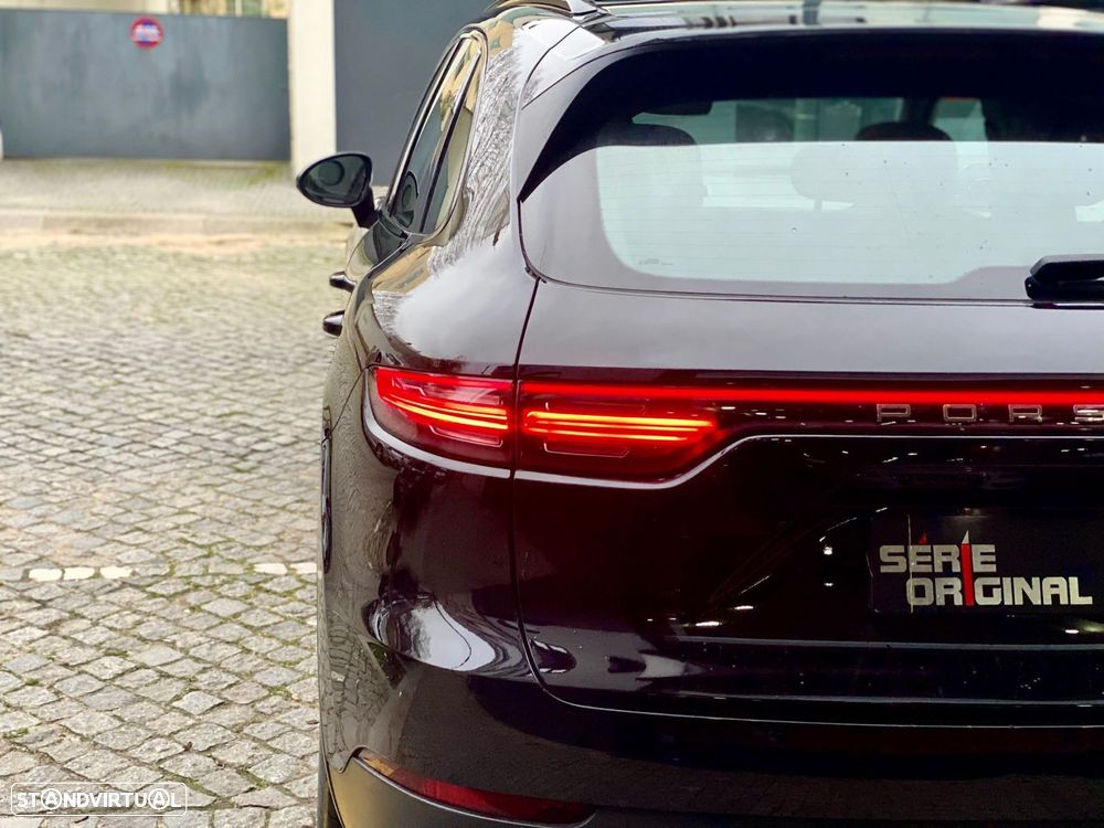 Porsche Cayenne S - 8