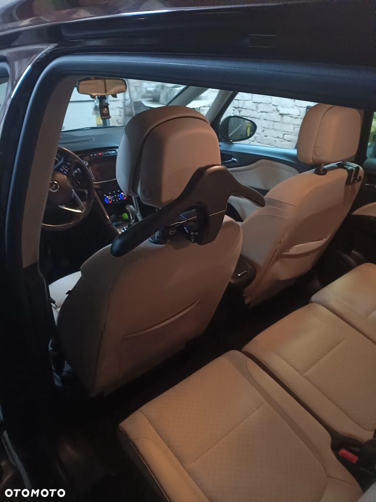 Opel Zafira - 32