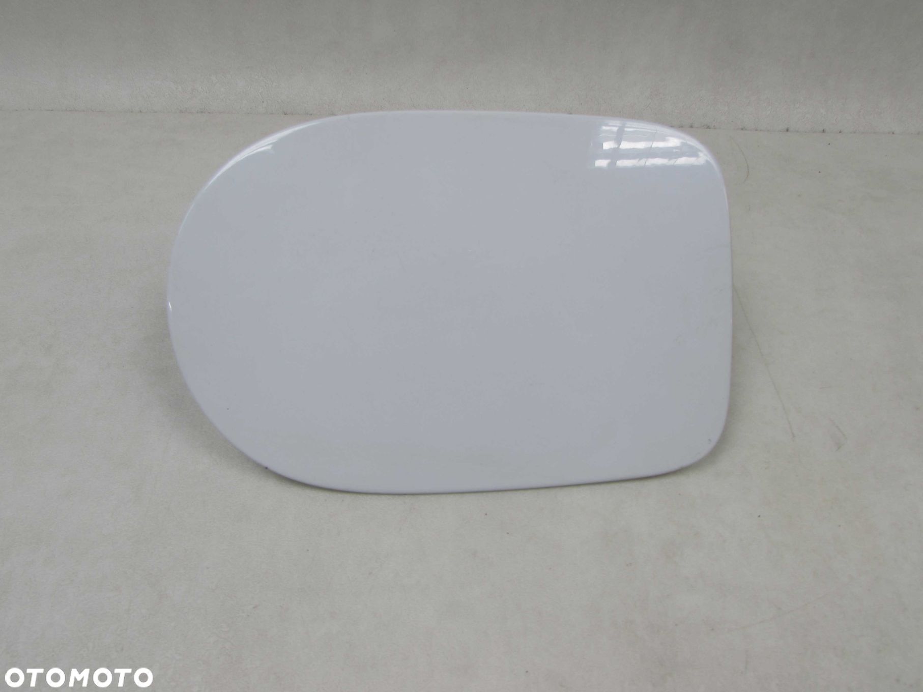VOLVO C30 06-13 KLAPKA KOREK WLEWU PALIWA 31217785 614-46 - 1