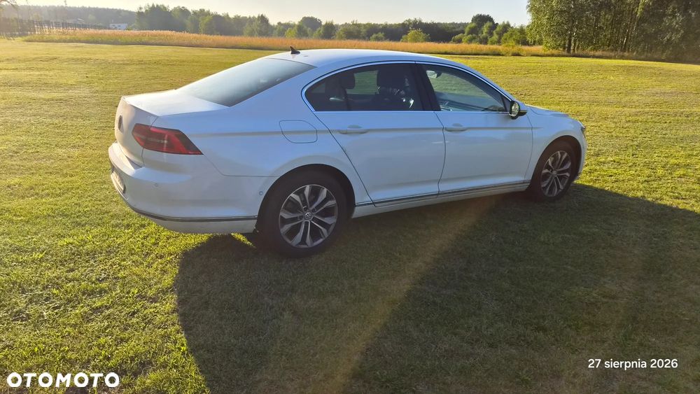 Volkswagen Passat - 5