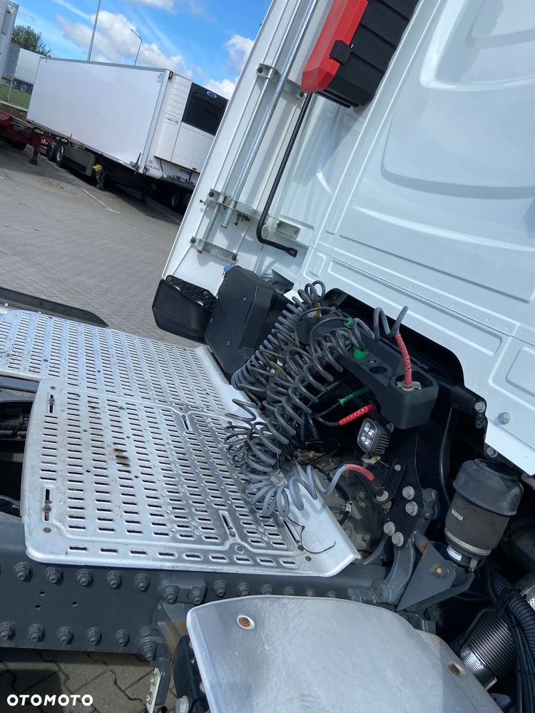 DAF XF - 21