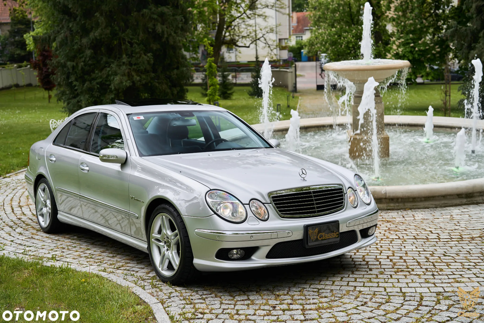 Mercedes-Benz Klasa E 55 AMG - 9