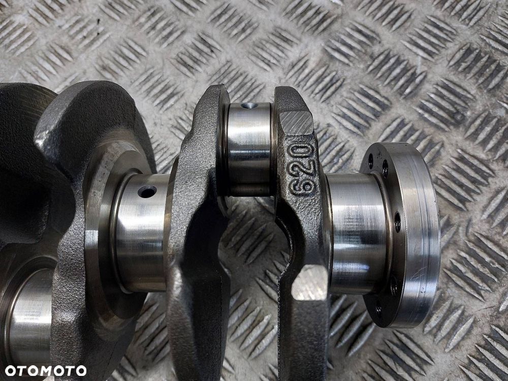 WAŁ KORBOWY TOYOTA COROLLA E11 1.9 D 1WZ - 7