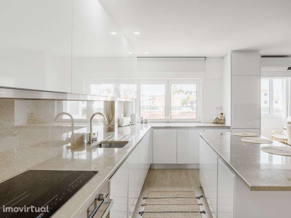 Apartamento T2+1 com varandas, Quarteira, Algarve - Grande imagem: 5/19