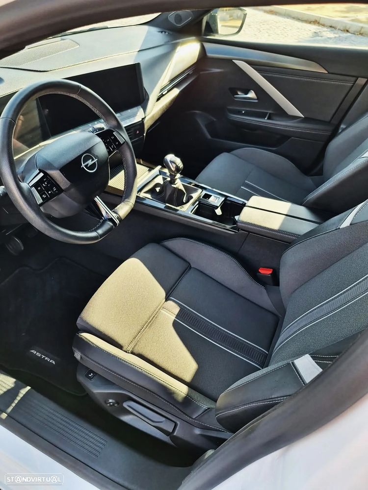 Opel Astra 1.2 Turbo GS Line - 15