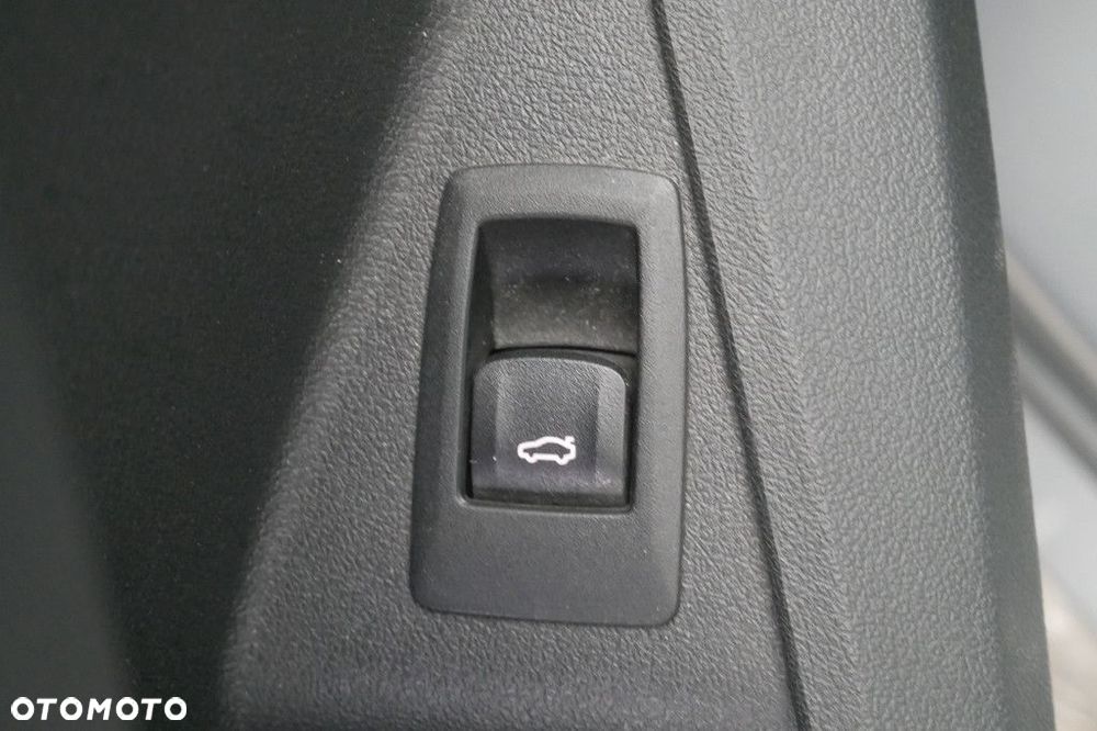 BMW Seria 1 - 18