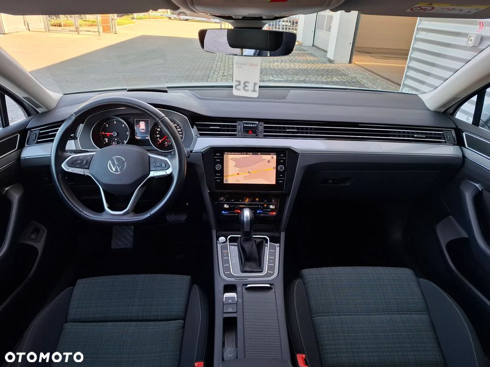 Volkswagen Passat Variant 2.0 TDI SCR DSG Business - 6