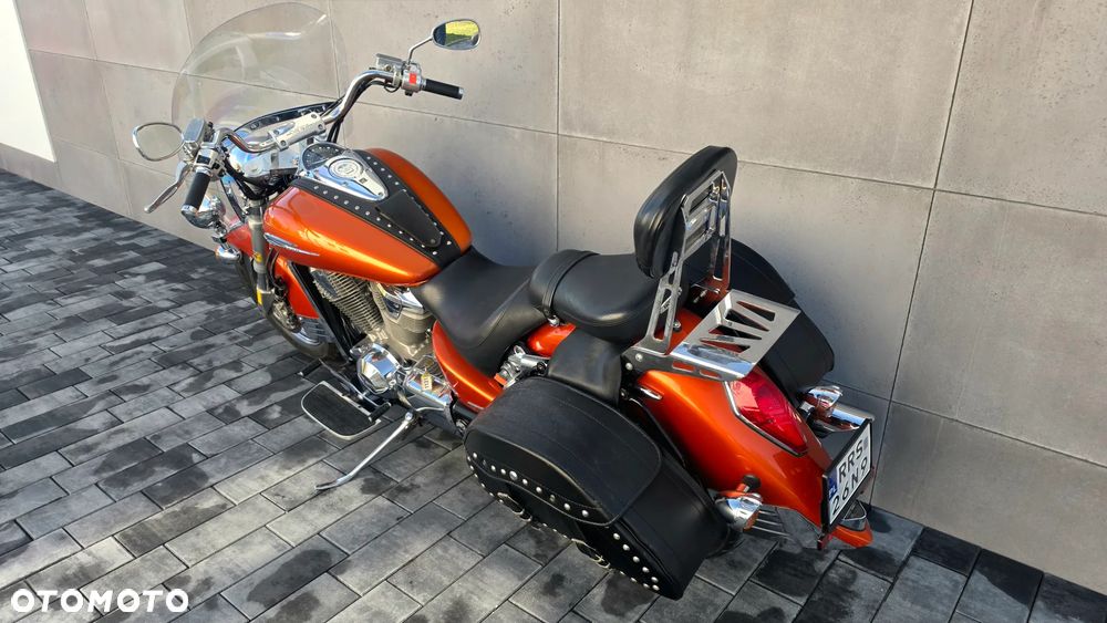 Honda VTX - 8