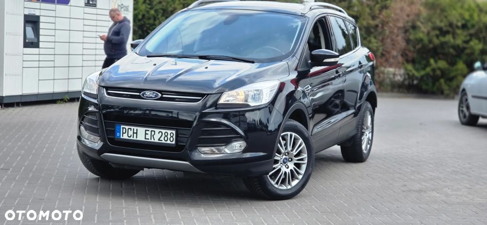 Ford Kuga 2.0 TDCi 2x4 Titanium - 4