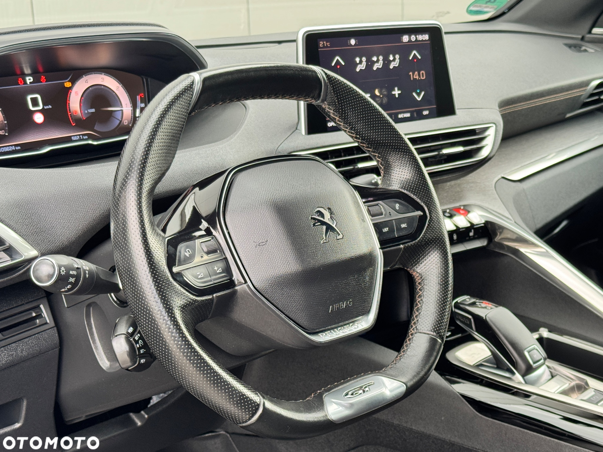 Peugeot 5008 BlueHDI 180 EAT8 GT - 28