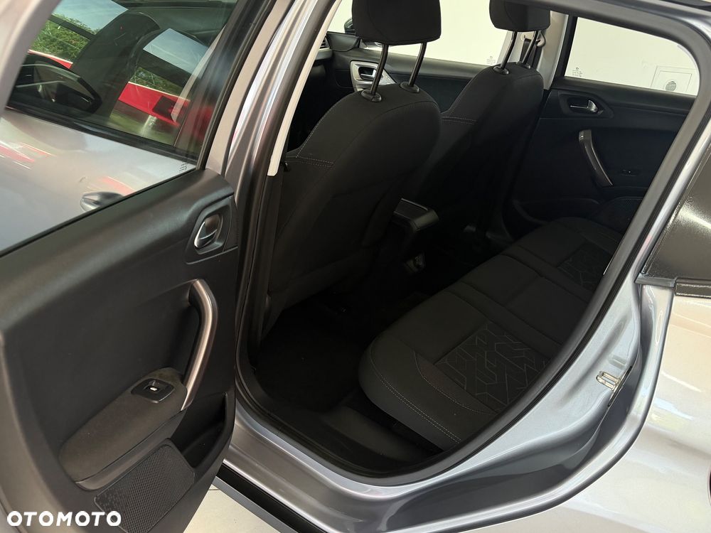 Peugeot 2008 PureTech 82 Style - 15