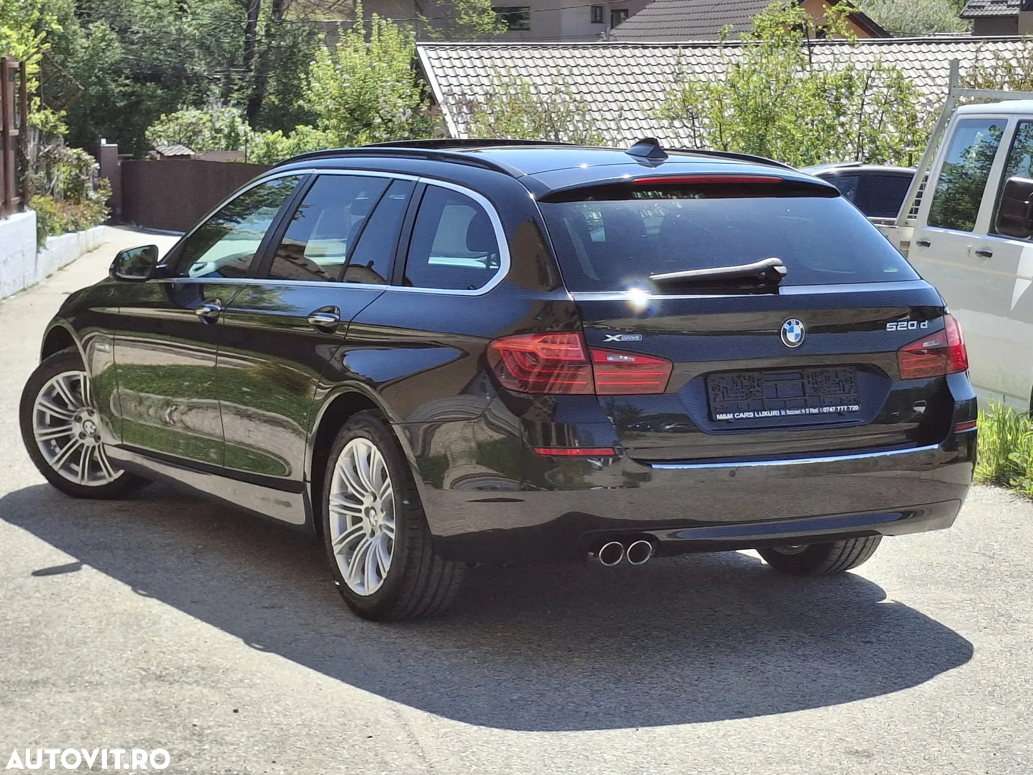 BMW Seria 5 520d xDrive Touring Aut. Luxury Line - 5