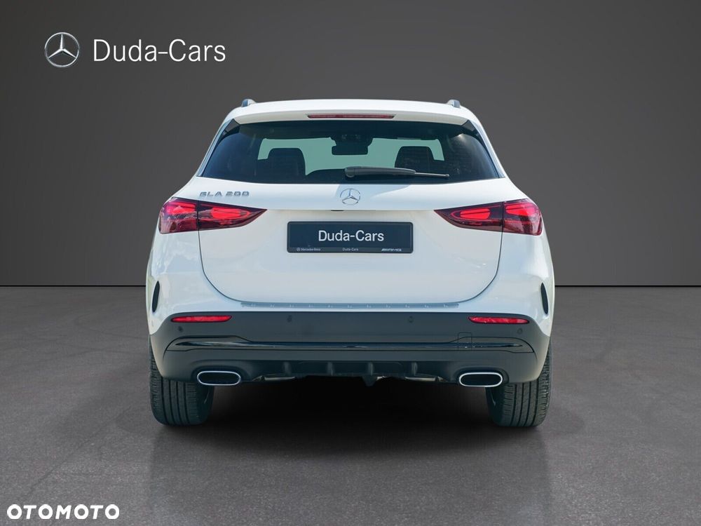 Mercedes-Benz GLA 200 AMG Line - 5