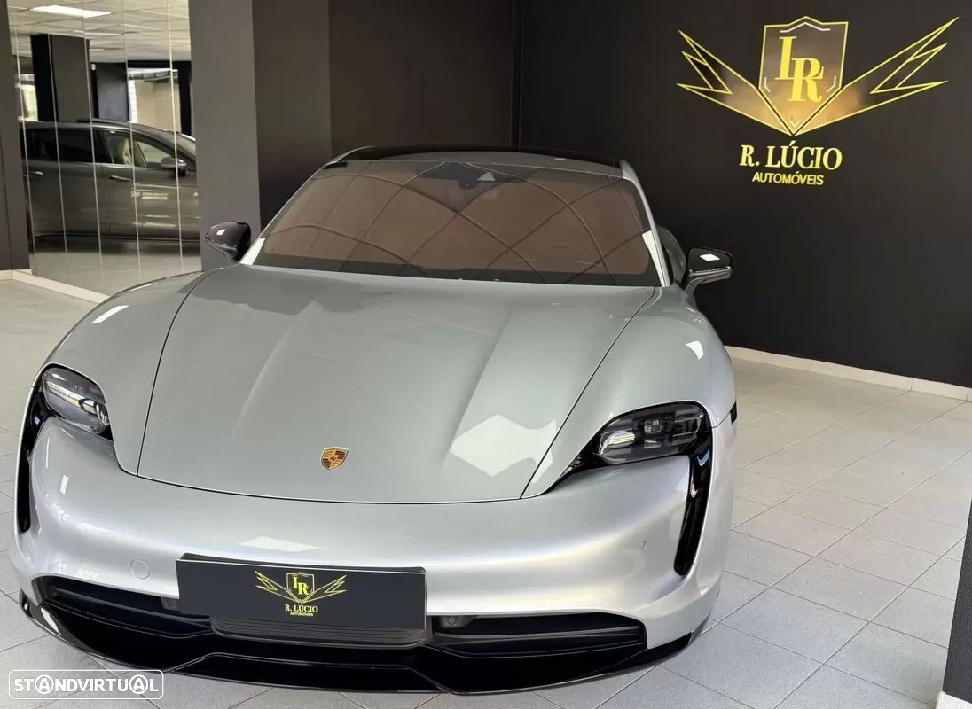Porsche Taycan 4S - 9