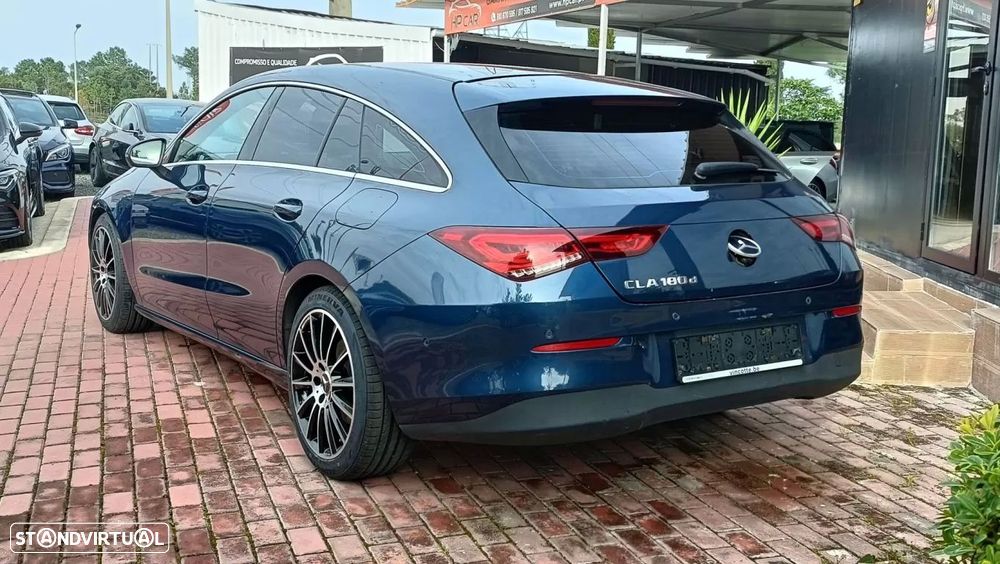 Mercedes-Benz CLA 180 d Shooting Brake - 12