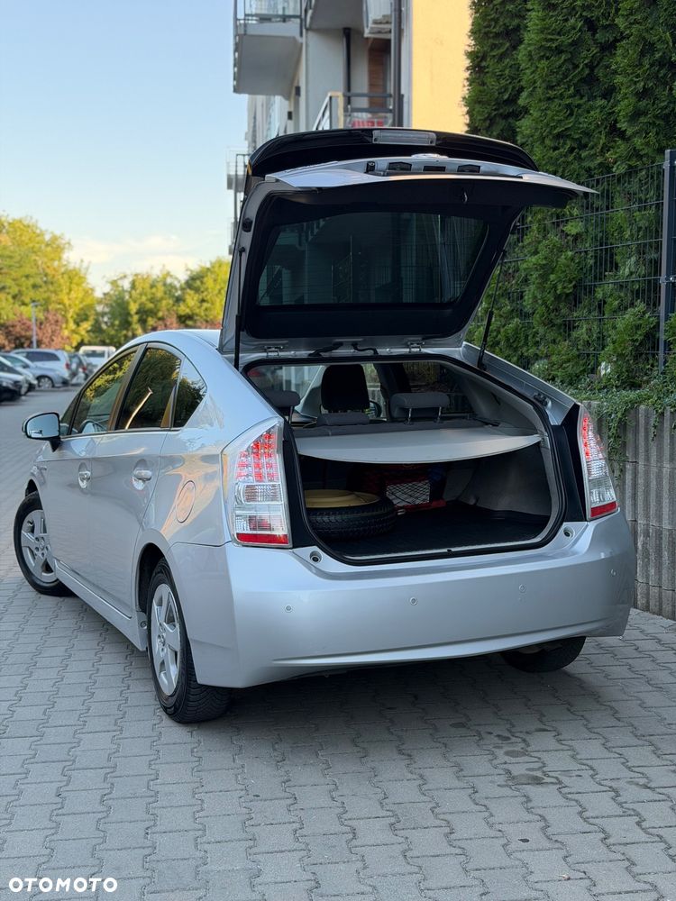 Toyota Prius - 16